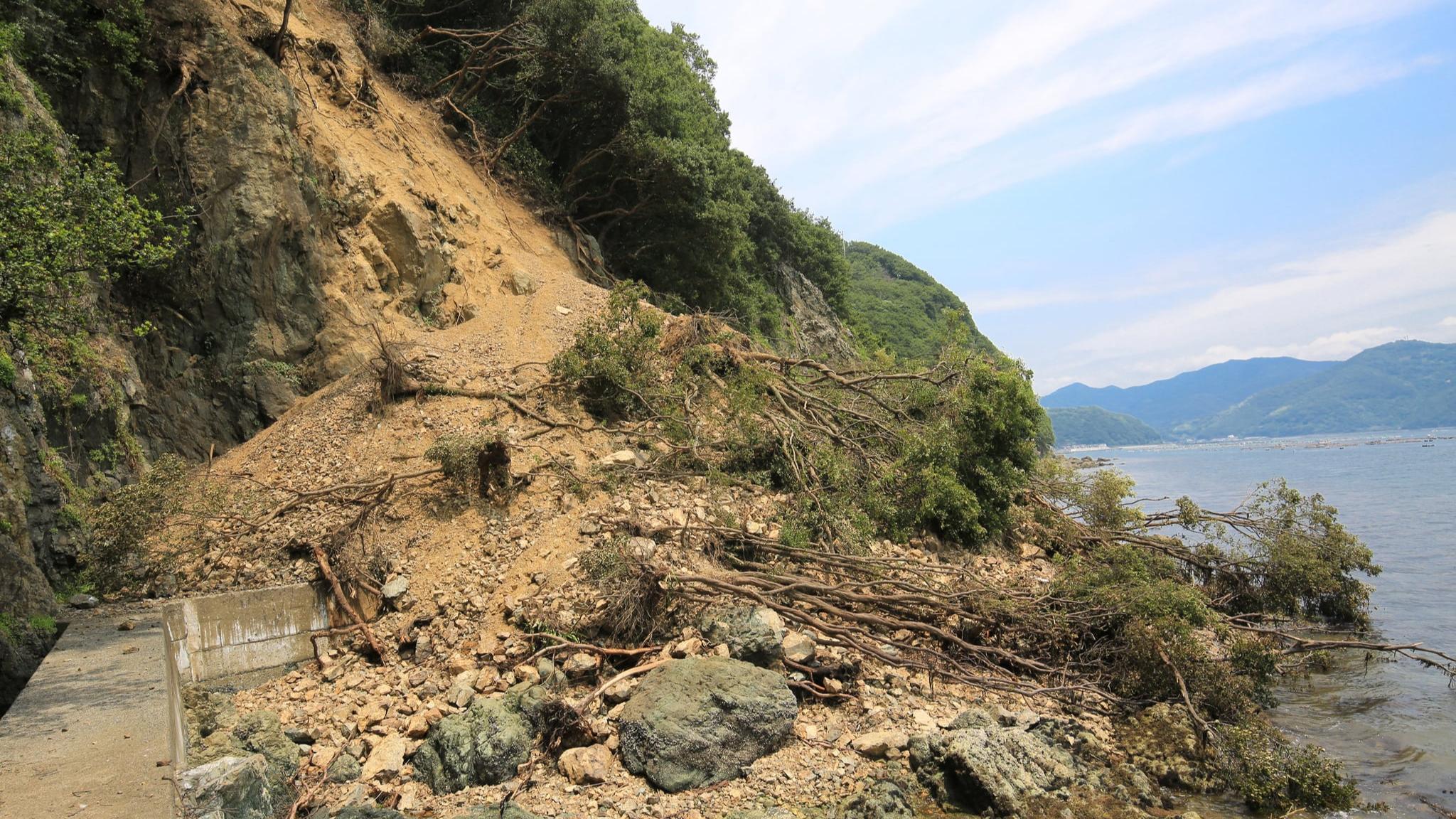 土石流災害現場を監視